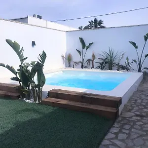 Сasa de vacaciones Casa Con Piscina Privada A 200m Playa, Cádiz